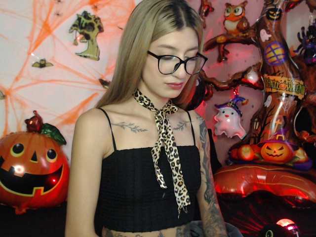 1kaii live cam on BongaCams
