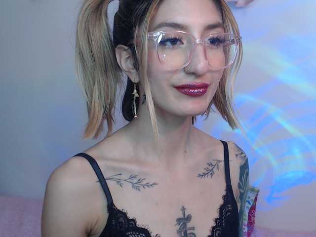 1kaii live webcam show