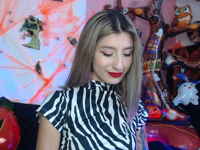 1kaii live cam on BongaCams
