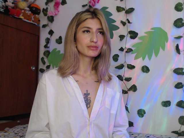 1kaii live cam on BongaCams