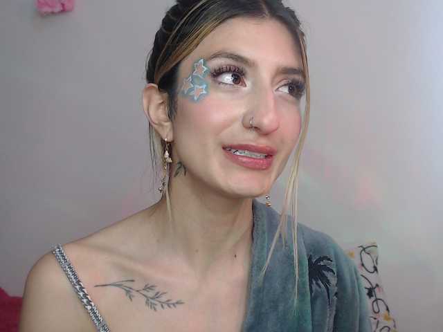 1kaii live cam on BongaCams
