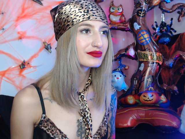1kaii live cam on BongaCams