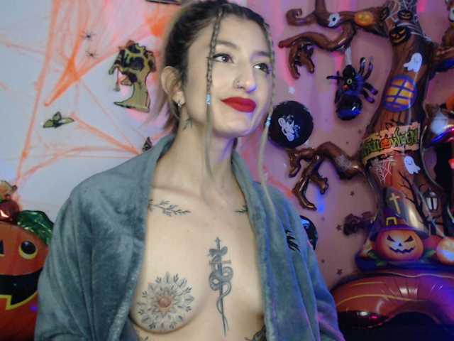1kaii live cam on BongaCams