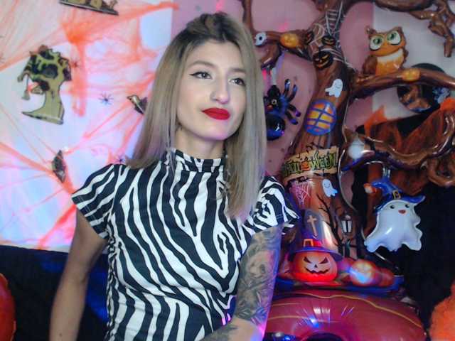 1kaii live cam on BongaCams