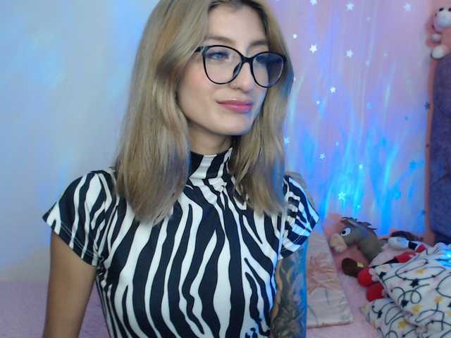 1kaii live cam on BongaCams