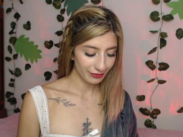 1kaii live cam on BongaCams