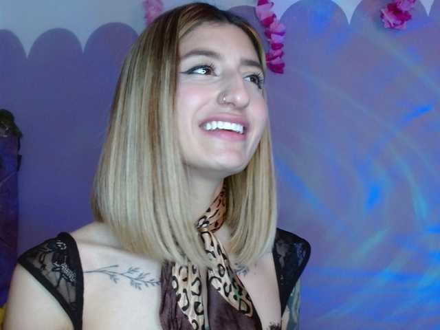 1kaii live cam on BongaCams