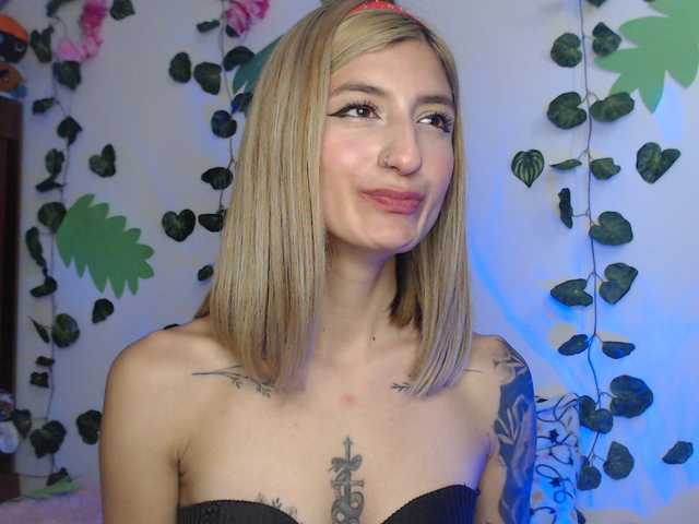 1kaii live cam on BongaCams