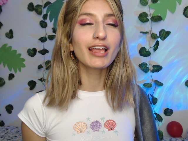 1kaii live cam on BongaCams