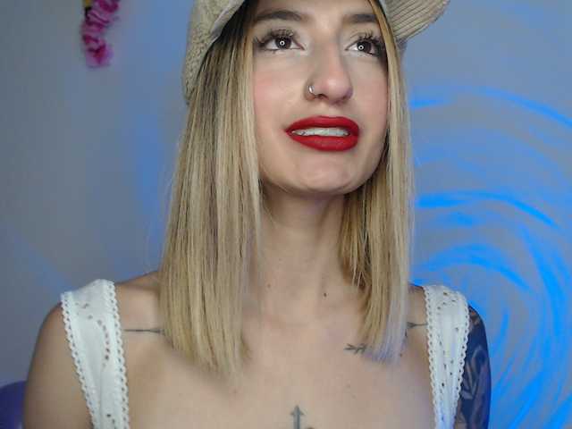 1kaii live cam on BongaCams