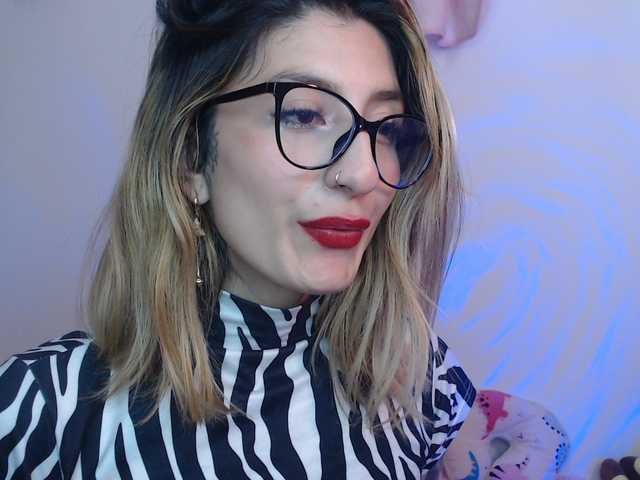 1kaii live cam on BongaCams