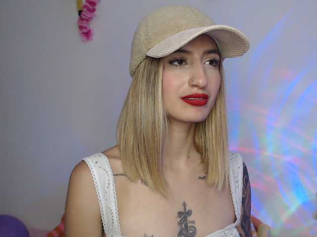 1kaii live cam on BongaCams
