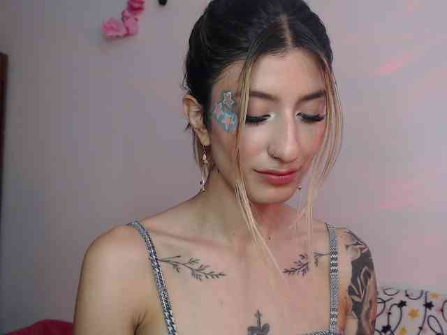1kaii Live Webcam on BongaCams