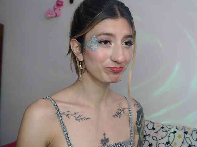 1kaii Live Webcam on BongaCams