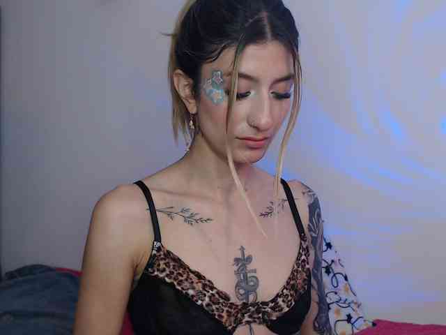 1kaii Live Webcam on BongaCams