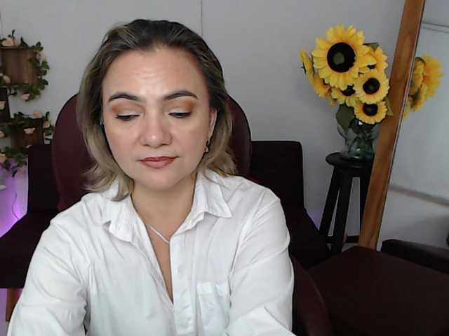 ana-milf live cam on BongaCams