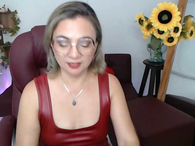 ana-milf live cam on BongaCams