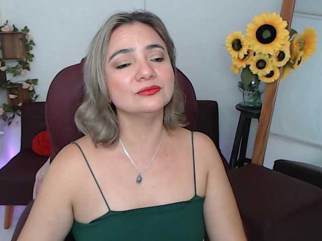 ana-milf live cam on BongaCams