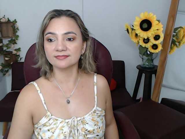 ana-milf live cam on BongaCams