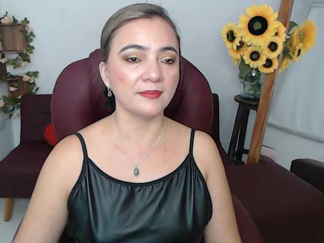 ana-milf live cam on BongaCams