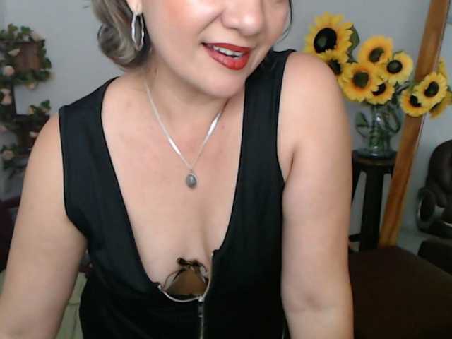 ana-milf live cam preview