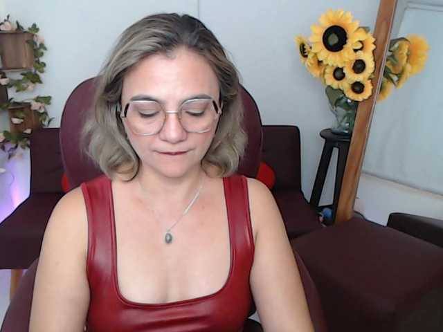 ana-milf live cam on BongaCams