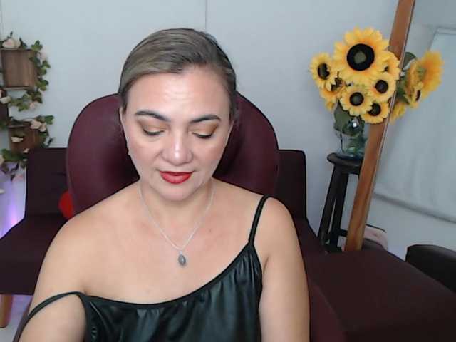 ana-milf live cam on BongaCams