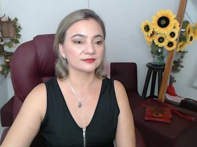 ana-milf live cam on BongaCams