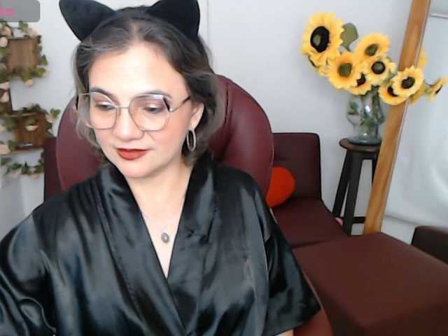 ana-milf live cam on BongaCams