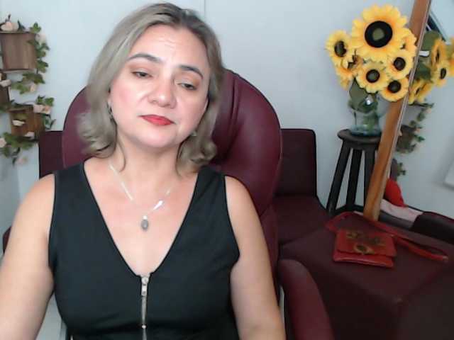 ana-milf live cam on BongaCams
