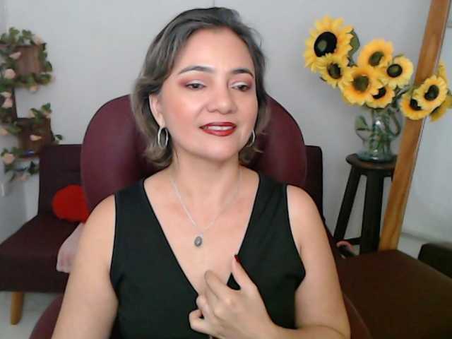 ana-milf live cam preview