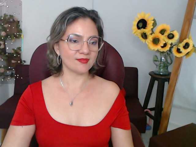ana-milf live cam on BongaCams