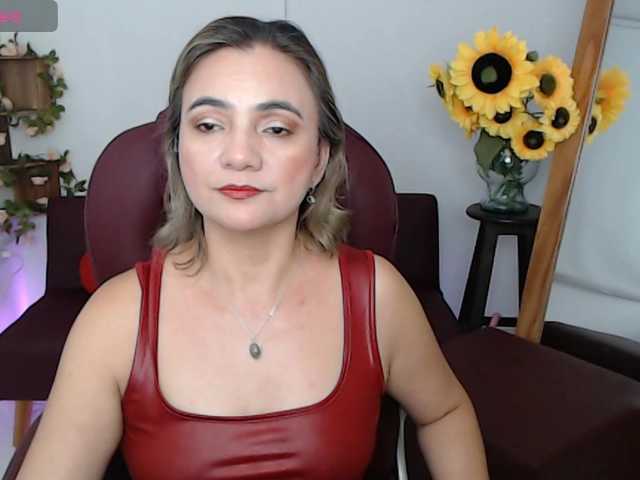 ana-milf live cam on BongaCams