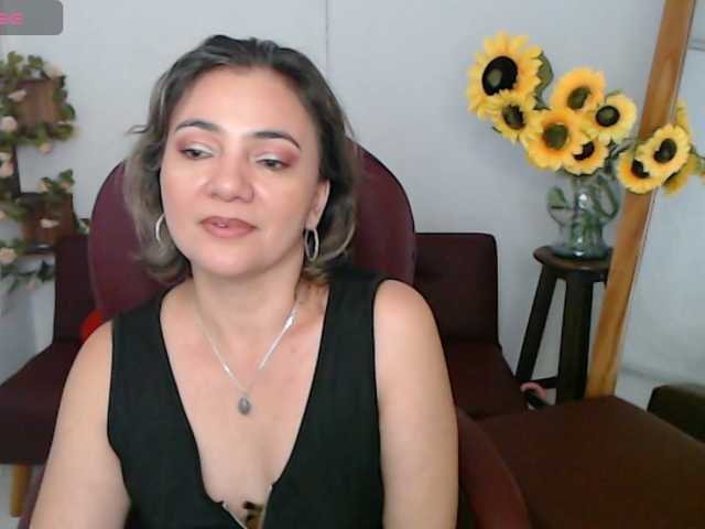 ana-milf live cam preview