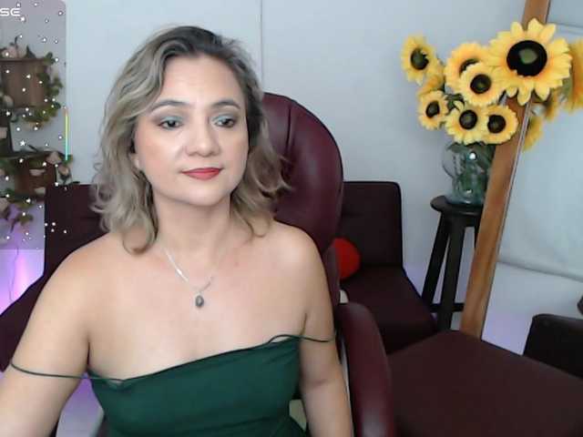 ana-milf live cam on BongaCams
