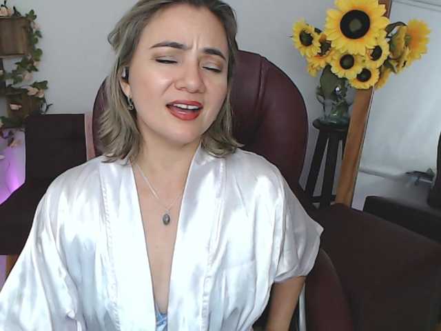 ana-milf live cam on BongaCams