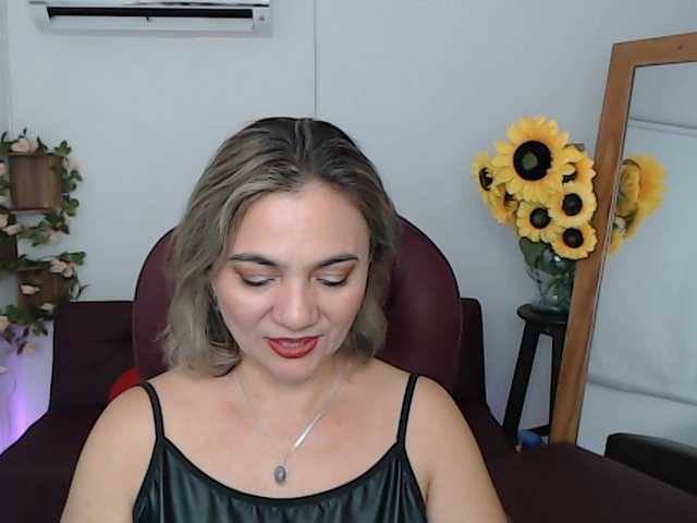 ana-milf live cam on BongaCams