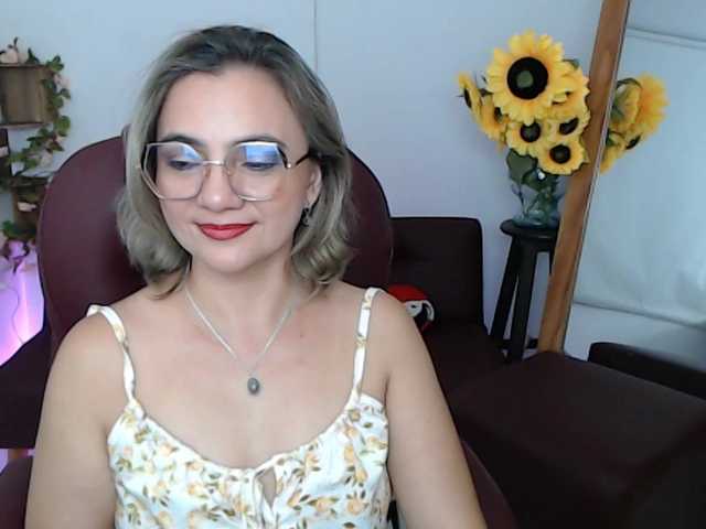 ana-milf live cam on BongaCams