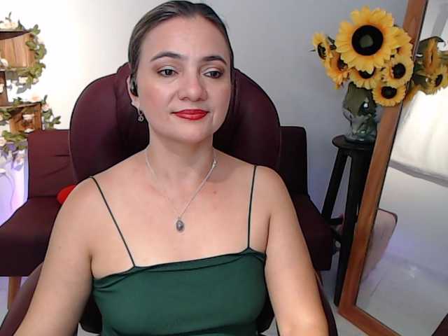 ana-milf live webcam show