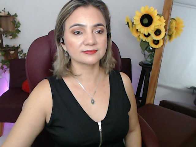 ana-milf live cam on BongaCams