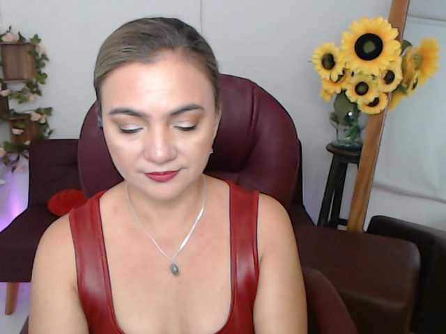 ana-milf live cam on BongaCams