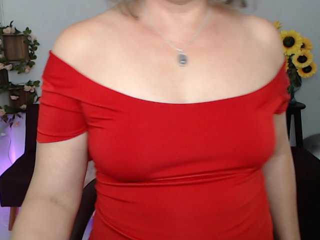 le modèle ana-milf est en webcam porno dans un show sur le site bongacams, il possède les tags suivants: Latino/Hispanic,Blonde,Hairy