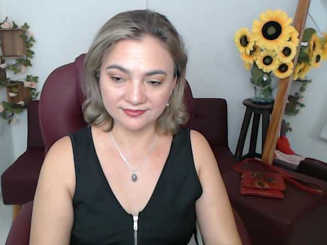 ana-milf live cam on BongaCams