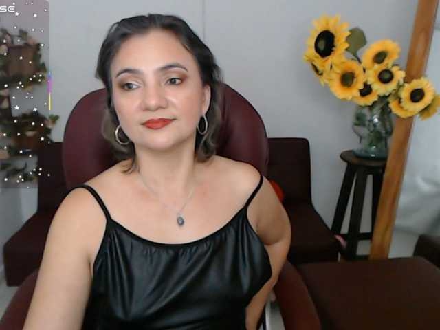 ana-milf live cam on BongaCams