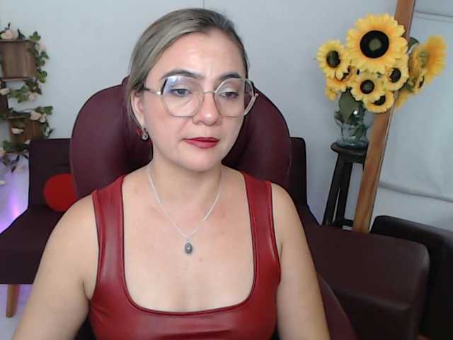 ana-milf live cam on BongaCams