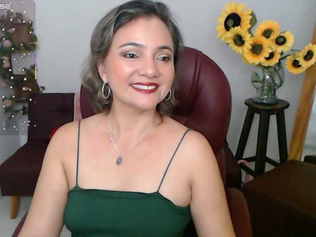 ana-milf live cam on BongaCams
