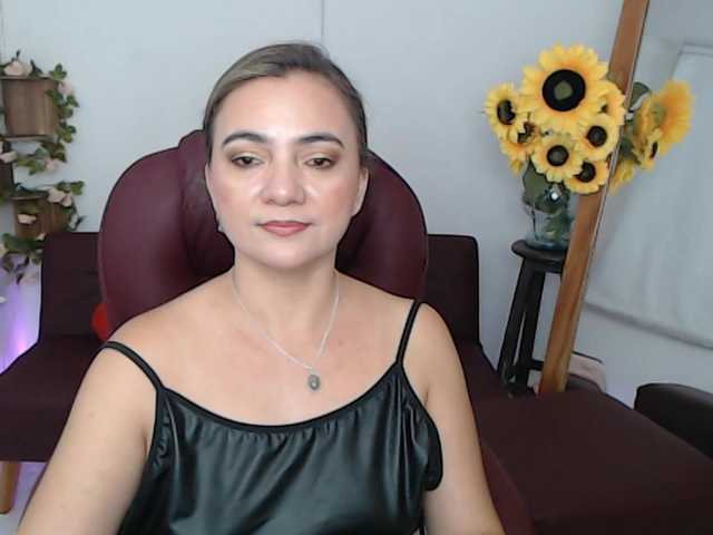 ana-milf live cam on BongaCams