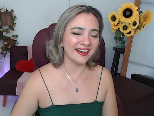 ana-milf live cam on BongaCams