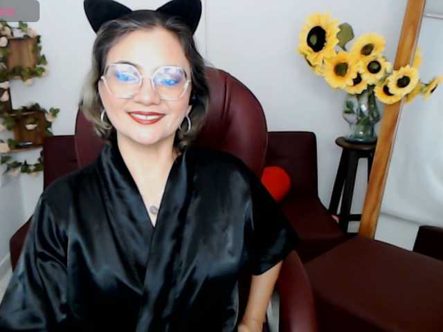 ana-milf live cam preview