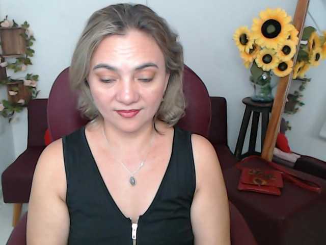 ana-milf live cam on BongaCams